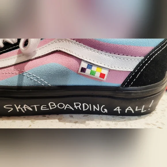 Vans Colorful "Skateboarding 4 All" Rainbow Sneakers | Size 5 - Picture 4 of 7